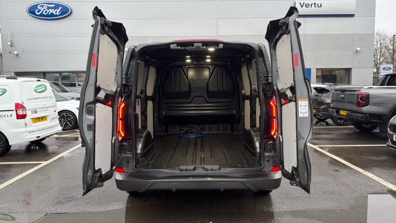 Ford Transit Custom E-320 L1 Rwd 160kW 65kWh H1 Van Sport Auto